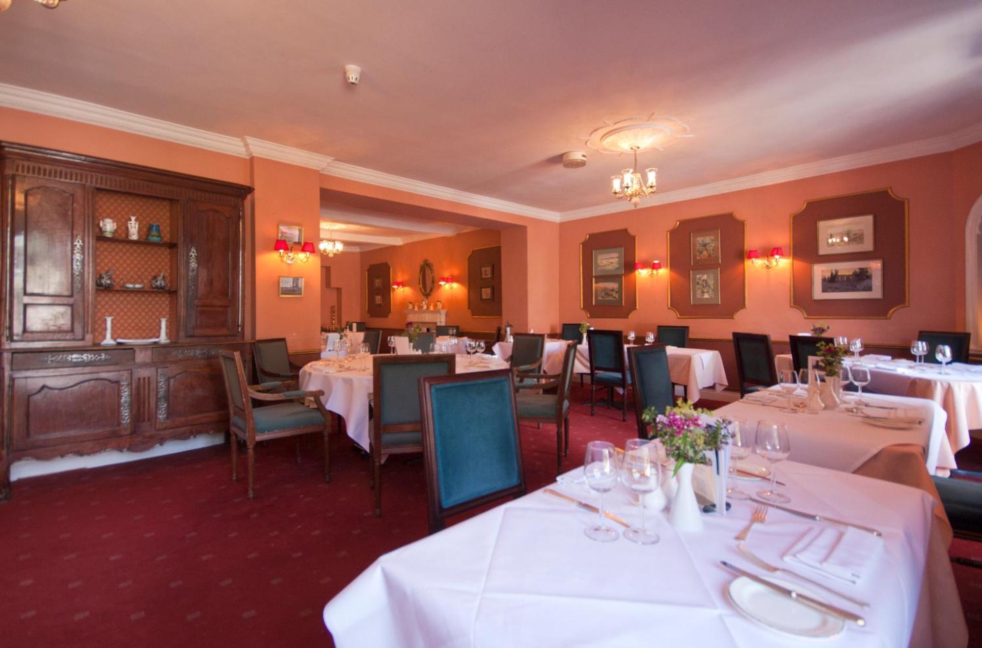 Corse Lawn House Hotel Экстерьер фото